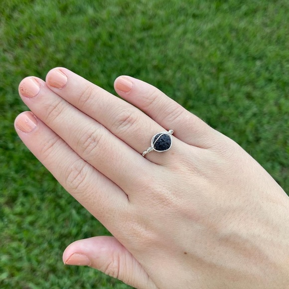 Bellatrix Lestrange inspired ring - Picture 2 of 4